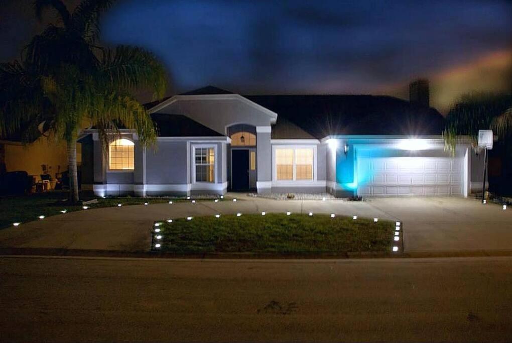 Holiday home Spacious 4-bedroom 2-bath Abode