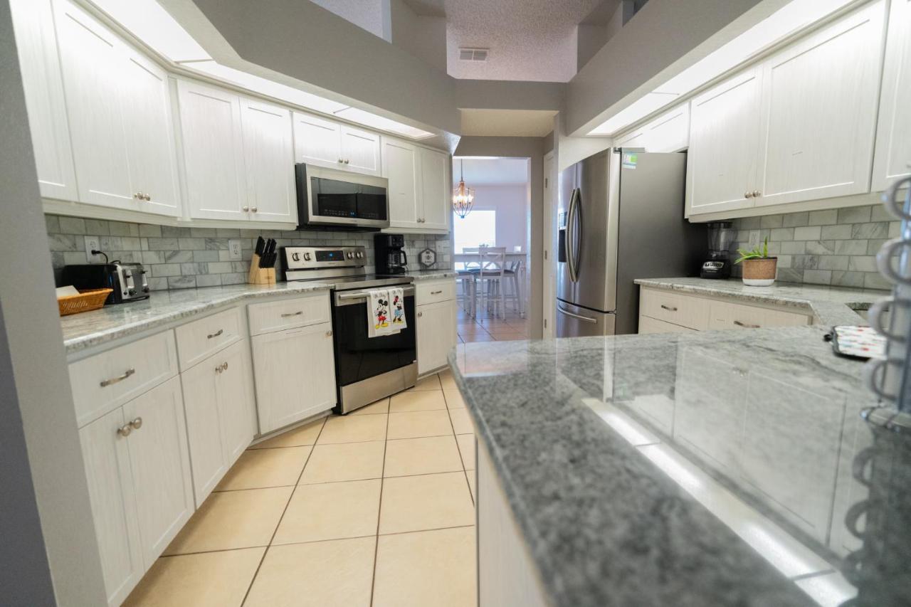 Holiday home Spacious 4-bedroom 2-bath Abode