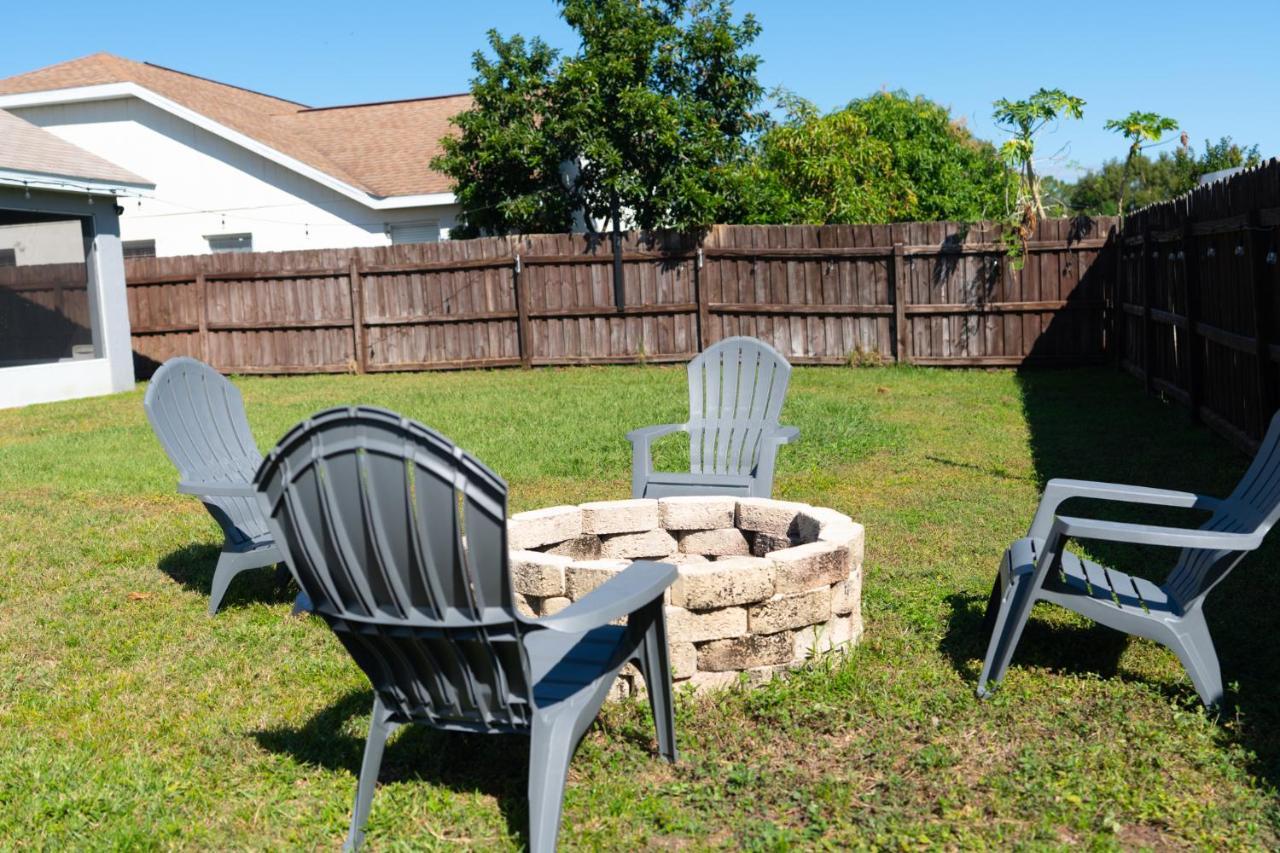 Holiday home Spacious 4-bedroom 2-bath Abode Winter Haven